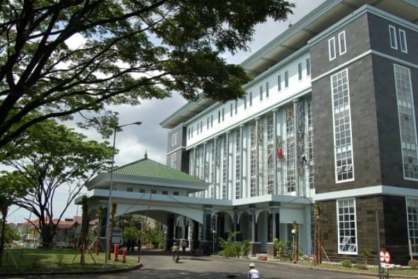 kampus favorit dimalang